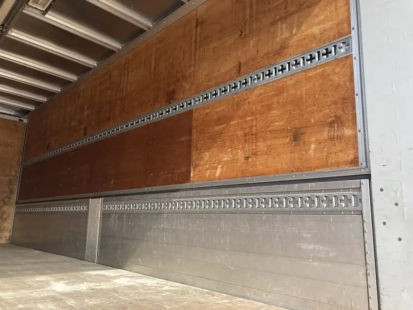 平成21年09月中古増トンアルミバン・ウィングいすゞフォワードの画像11