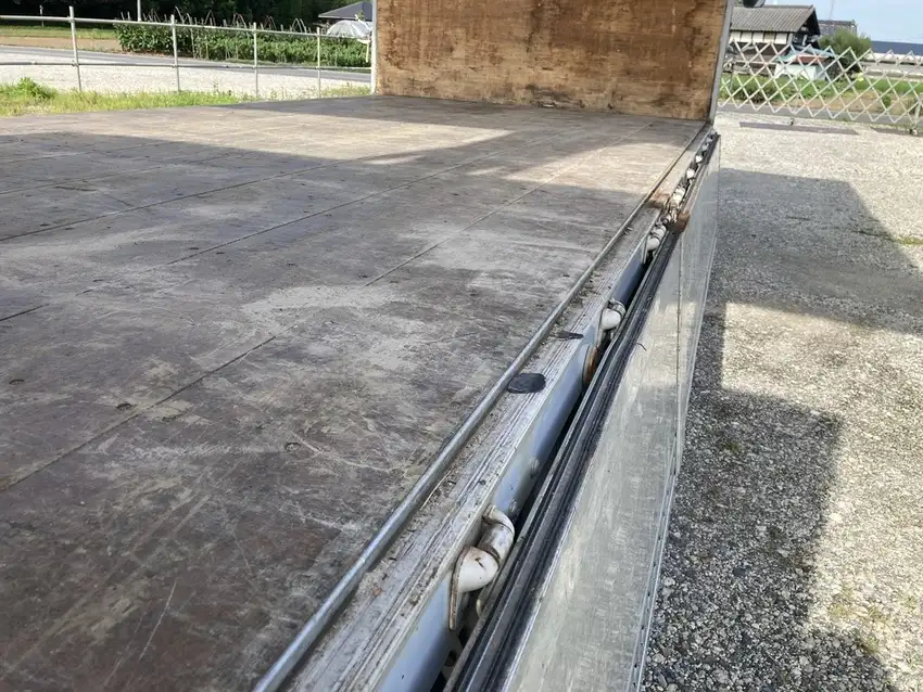 平成21年09月中古増トンアルミバン・ウィングいすゞフォワードの画像21