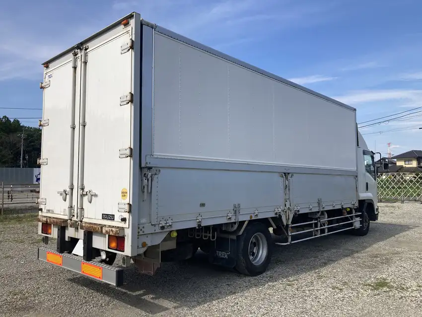 平成21年09月中古増トンアルミバン・ウィングいすゞフォワードの画像4