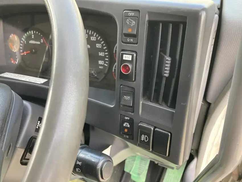 平成21年09月中古増トンアルミバン・ウィングいすゞフォワードの画像54