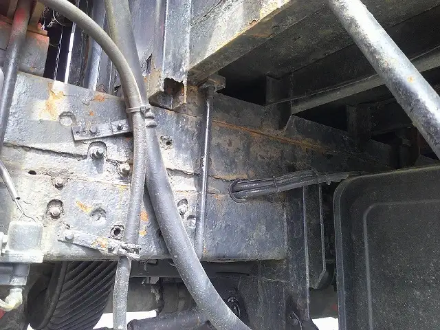 平成09年06月中古大型クレーン付日産UDビックサムの画像37