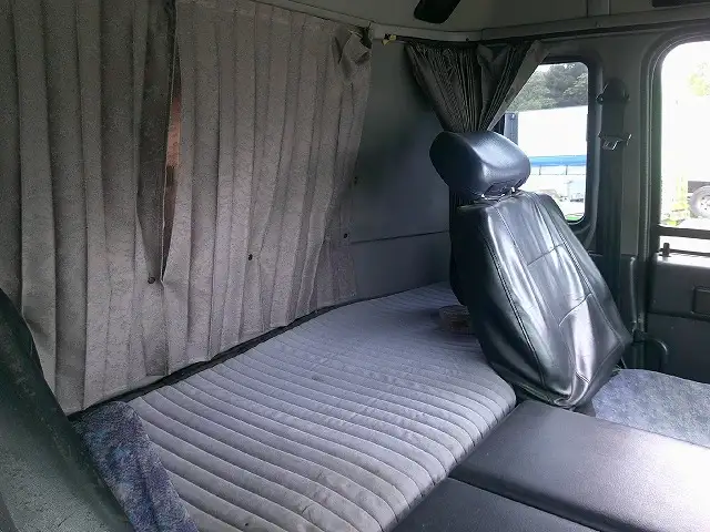 平成09年06月中古大型クレーン付日産UDビックサムの画像55