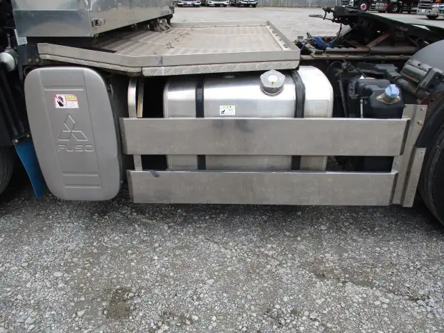 平成28年06月中古大型トラクタヘッド三菱ふそうスーパーグレートの画像18