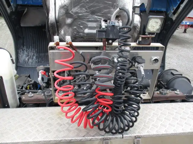 平成28年06月中古大型トラクタヘッド三菱ふそうスーパーグレートの画像24