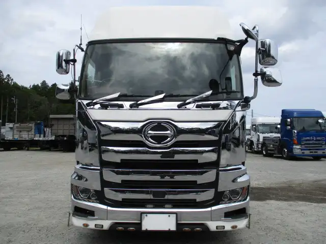 令和01年/平成31年10月中古大型トラクタヘッド日野プロフィアの画像2