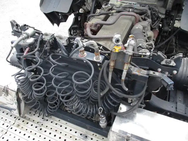 令和01年/平成31年10月中古大型トラクタヘッド日野プロフィアの画像24