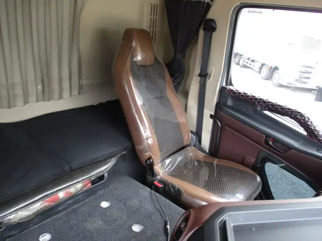 令和01年/平成31年10月中古大型トラクタヘッド日野プロフィアの画像39