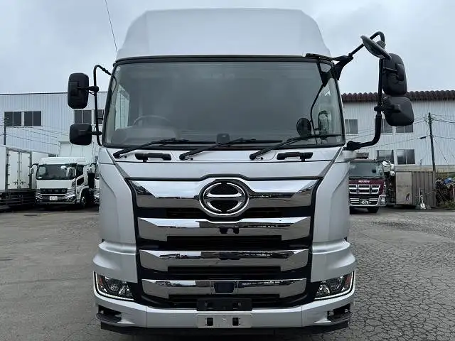 令和1年 日野 トラクタ 410馬力 7速MT 第五輪荷重11,500kg の画像2