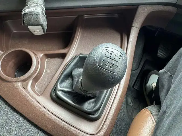 令和1年 日野 トラクタ 410馬力 7速MT 第五輪荷重11,500kg の画像15