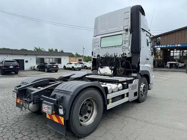 令和1年 日野 トラクタ 410馬力 7速MT 第五輪荷重11,500kg の画像4