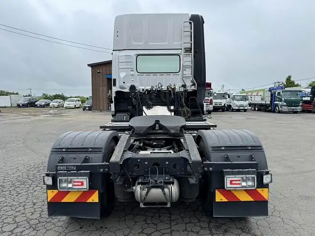 令和1年　日野　トラクタ　410馬力　7速MT　第五輪荷重11,500kg　の画像5