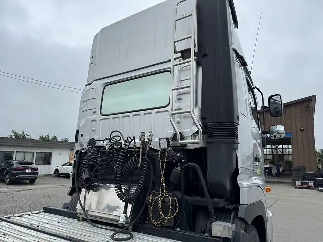 令和1年　日野　トラクタ　410馬力　7速MT　第五輪荷重11,500kg　の画像7