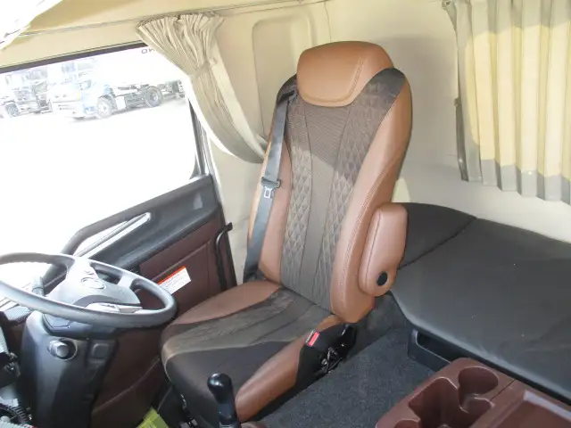 令和01年/平成31年07月中古大型トラクタヘッド日野プロフィアの画像40