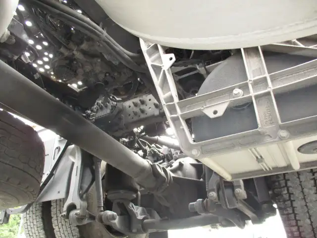 令和6年 ボルボ トラクタ 中間尺 デフロック付 460馬力 AT 第五輪:11,500㎏ 距離:113,000㎞の画像14