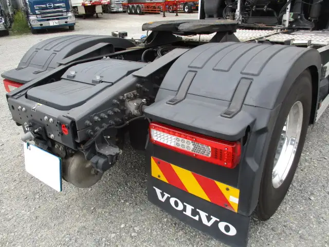 令和6年 ボルボ トラクタ 中間尺 デフロック付 460馬力 AT 第五輪:11,500㎏ 距離:113,000㎞の画像24