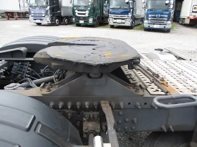 令和6年 ボルボ トラクタ 中間尺 デフロック付 460馬力 AT 第五輪:11,500㎏ 距離:113,000㎞の画像25