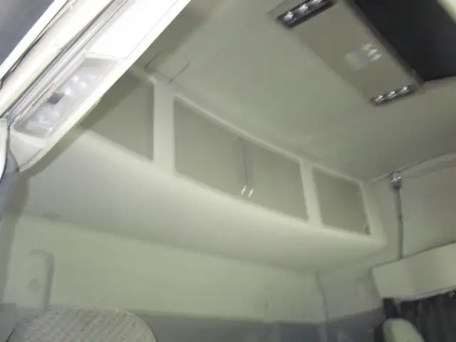 令和6年 ボルボ トラクタ 中間尺 デフロック付 460馬力 AT 第五輪:11,500㎏ 距離:113,000㎞の画像34