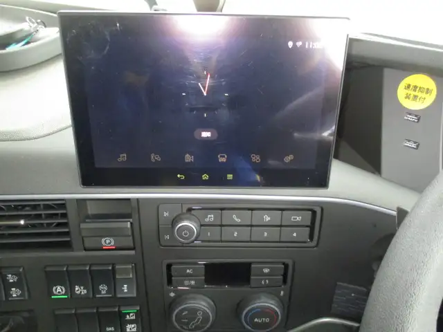 令和6年 ボルボ トラクタ 中間尺 デフロック付 460馬力 AT 第五輪:11,500㎏ 距離:113,000㎞の画像39