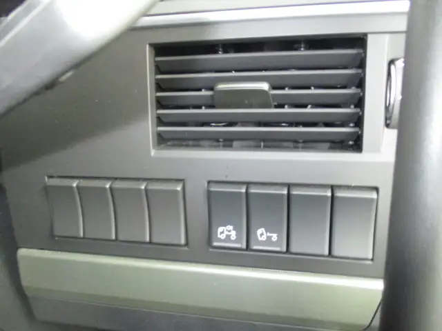 令和6年 ボルボ トラクタ 中間尺 デフロック付 460馬力 AT 第五輪:11,500㎏ 距離:113,000㎞の画像40