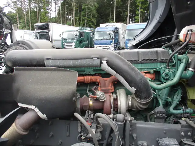 令和6年 ボルボ トラクタ 中間尺 デフロック付 460馬力 AT 第五輪:11,500㎏ 距離:113,000㎞の画像54