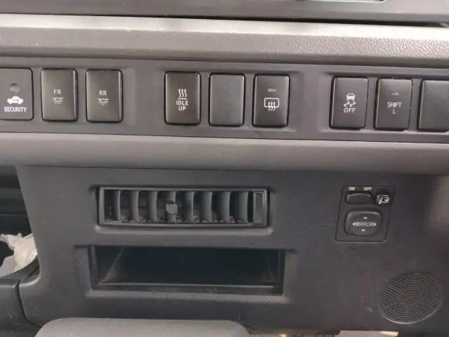 平成29年03月中古中型ミキサー車・高所作業車・その他特装車トヨタコースターの画像11