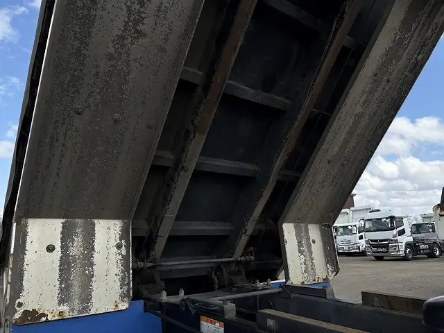 平成30年05月中古大型ダンプ三菱ふそうスーパーグレートの画像30