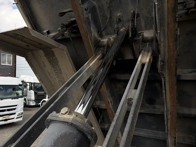 平成30年05月中古大型ダンプ三菱ふそうスーパーグレートの画像35