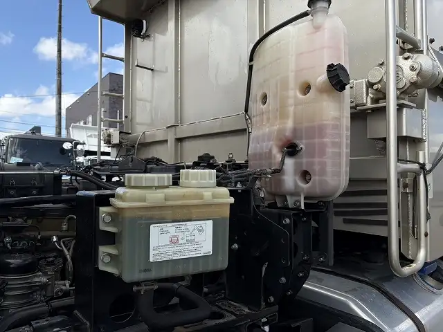 平成30年05月中古大型ダンプ三菱ふそうスーパーグレートの画像48