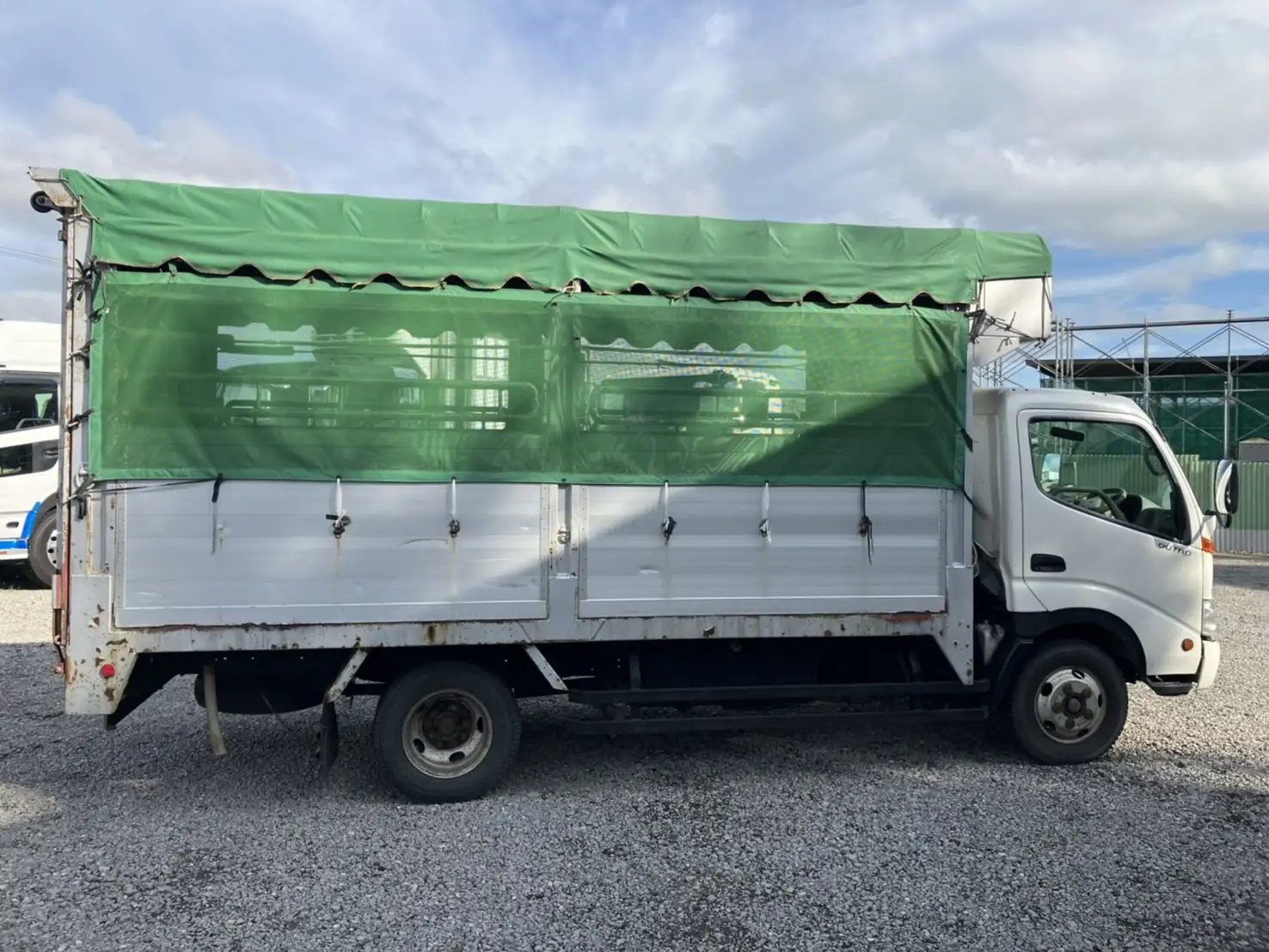 平成11年06月中古小型平ボディ日野日野の画像4