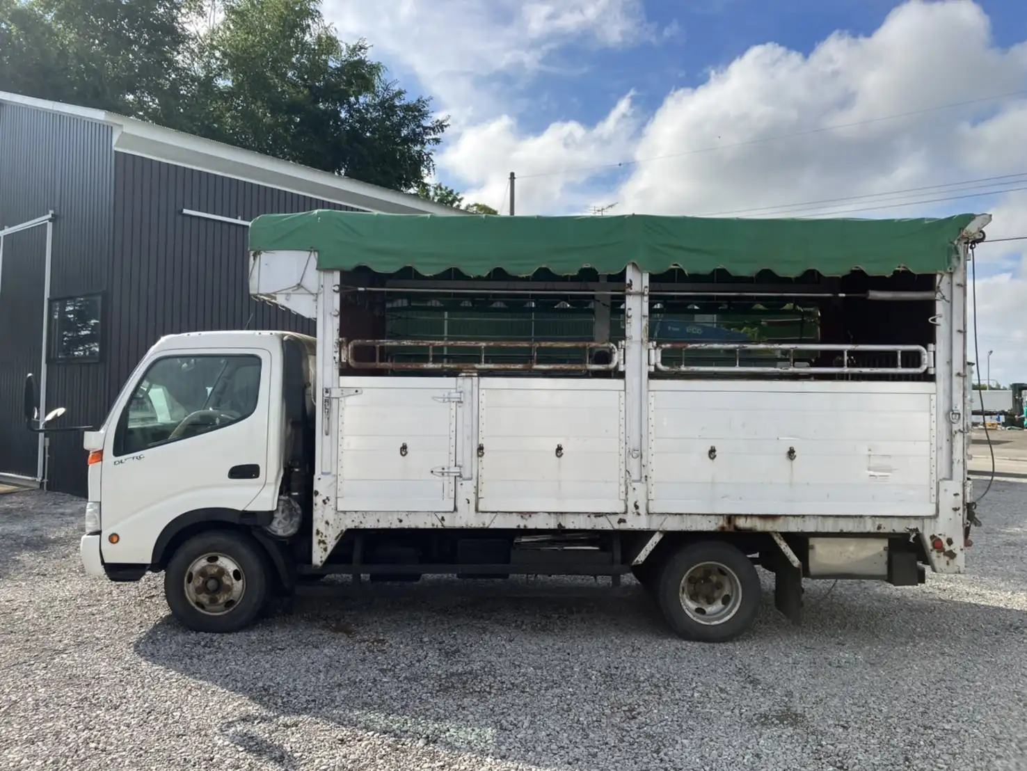 平成11年06月中古小型平ボディ日野日野の画像8