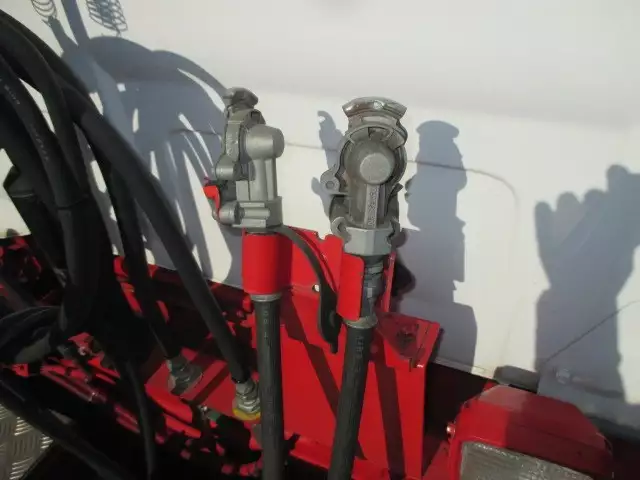 平成28年03月中古大型トラクタヘッド日野日野の画像15