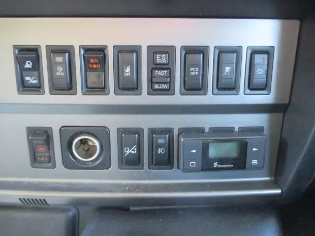 平成28年03月中古大型トラクタヘッド日野日野の画像28