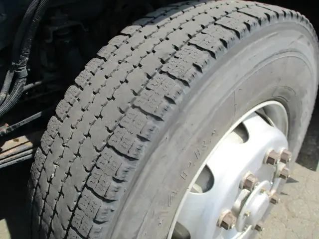 平成25年01月中古大型ダンプ三菱ふそうスーパーグレートの画像32