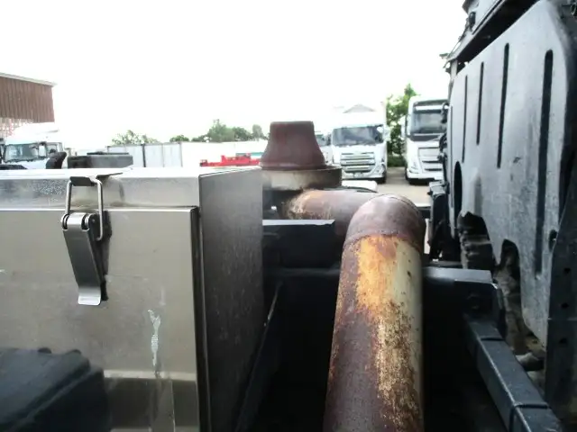 平成25年01月中古大型ダンプ三菱ふそうスーパーグレートの画像9