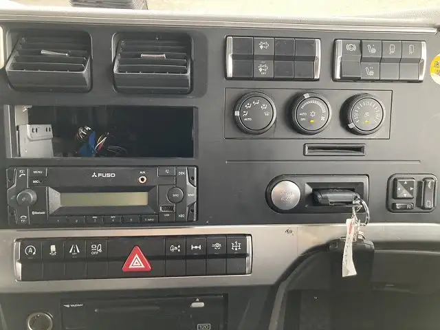 令和03年07月中古大型トラクタヘッド三菱ふそう三菱の画像6