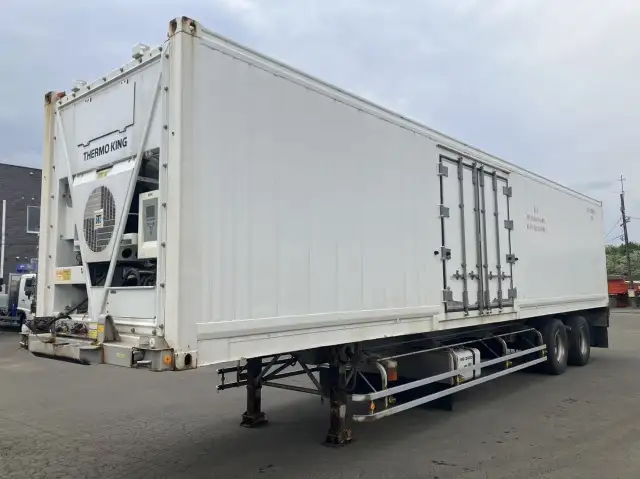 平成27年12月中古小型冷凍トレーラー日本フルハーフフルハーフの画像1