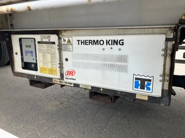 平成27年12月中古小型冷凍トレーラー日本フルハーフフルハーフの画像19