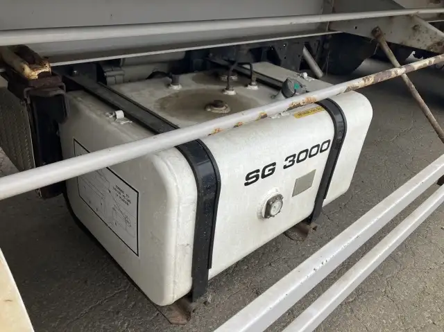 平成27年12月中古小型冷凍トレーラー日本フルハーフフルハーフの画像20