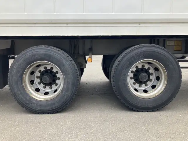 平成27年12月中古小型冷凍トレーラー日本フルハーフフルハーフの画像36