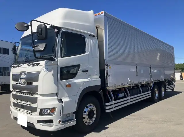 令和05年00月中古大型冷凍バン・ウィング日野プロフィアの画像1