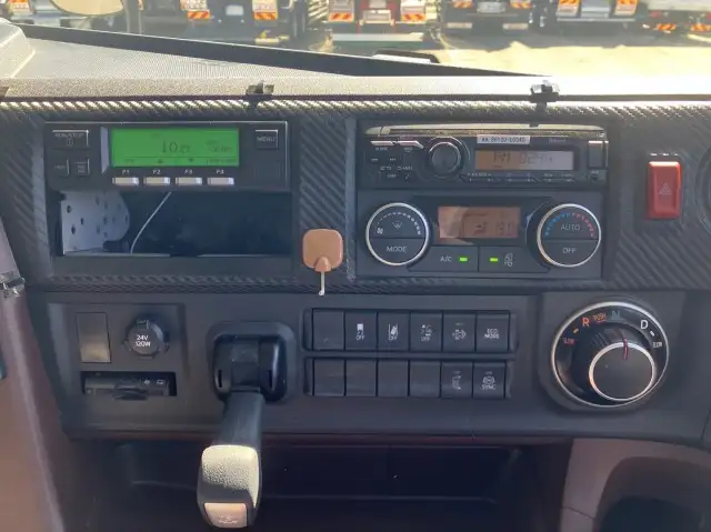 令和05年00月中古大型冷凍バン・ウィング日野プロフィアの画像50