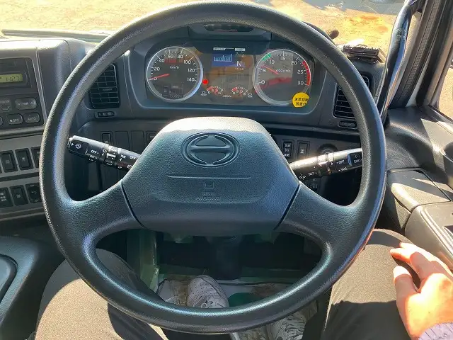 平成28年00月中古大型冷凍バン・ウィング日野プロフィアの画像12