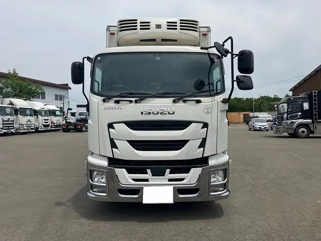 平成28年07月中古大型冷凍バン・ウィングいすゞギガの画像2