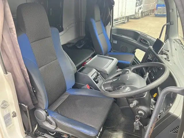 平成28年07月中古大型冷凍バン・ウィングいすゞギガの画像12