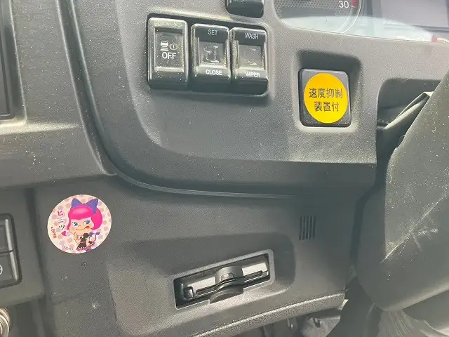 平成28年07月中古大型冷凍バン・ウィングいすゞギガの画像16