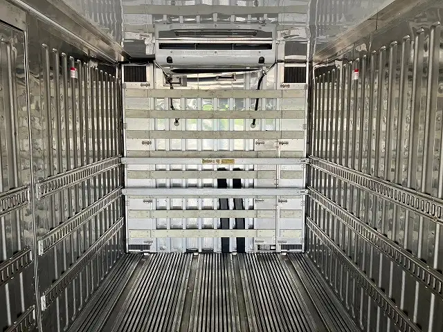 平成28年07月中古大型冷凍バン・ウィングいすゞギガの画像25