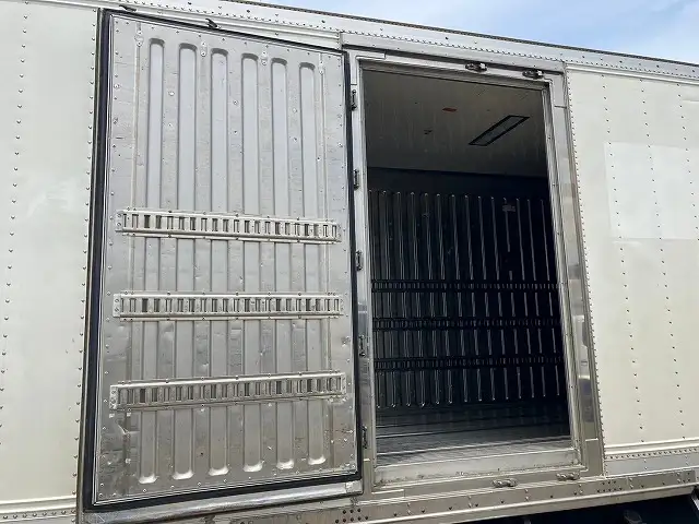 平成28年07月中古大型冷凍バン・ウィングいすゞギガの画像30