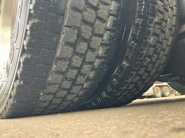 平成28年07月中古大型冷凍バン・ウィングいすゞギガの画像52