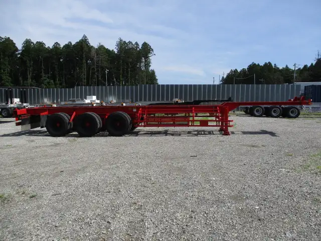 ナンバー付　平成30年　フルハーフ　40FT3軸コンテナシャシ　リフトアクスル後軸残し　最大積載量:30,900kg　第五輪荷重:11,240kg以上の画像4