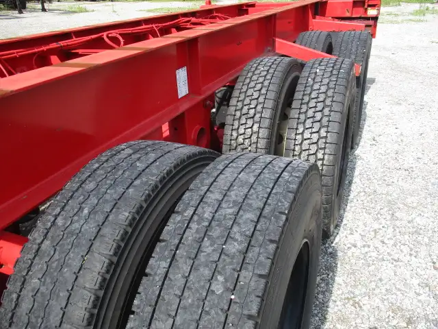 ナンバー付　平成30年　フルハーフ　40FT3軸コンテナシャシ　リフトアクスル後軸残し　最大積載量:30,900kg　第五輪荷重:11,240kg以上の画像32